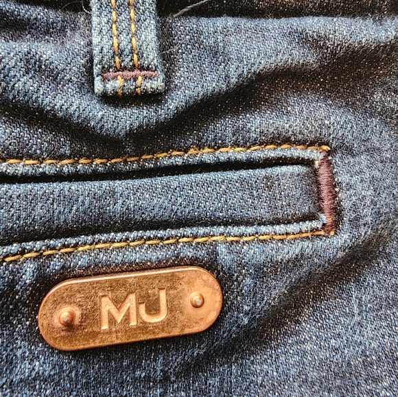 Marc by Marc Jacobs flare leg jeans. Size 27 - Picture 5 of 5